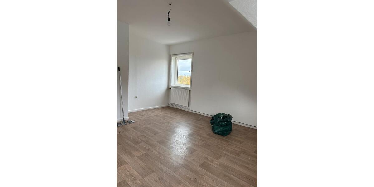 3 Zimmer Küche Bad DG 2. OG 3 zimmer