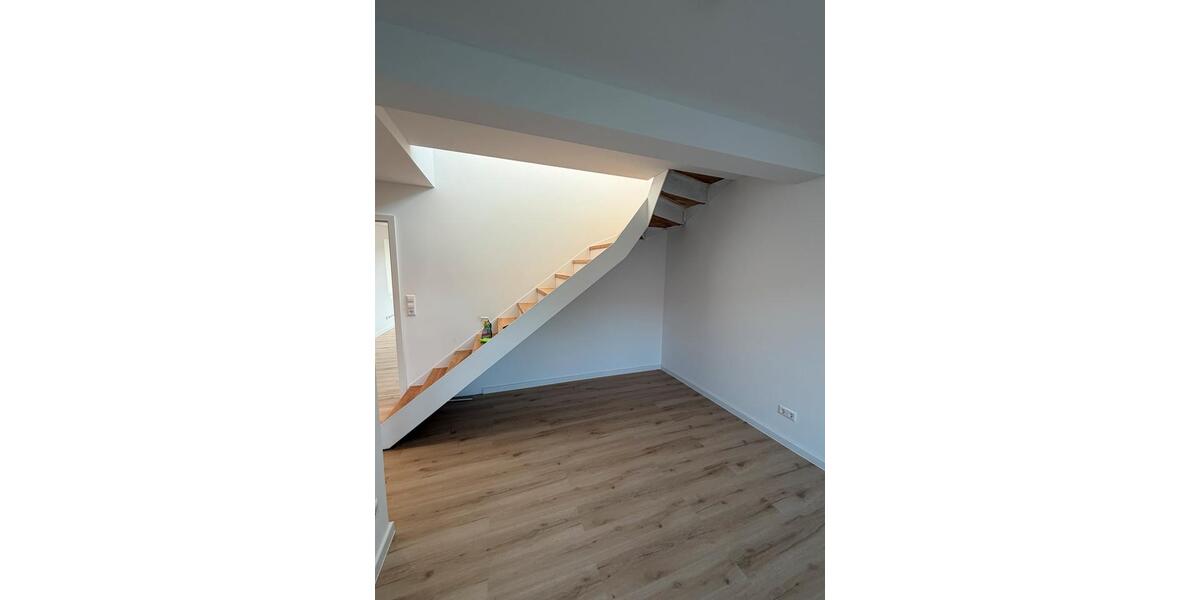 Maisonettenwohnung Seelze - 6 Zimmer, 140 m&sup2;, 460.000&euro; | Angebot:27298191