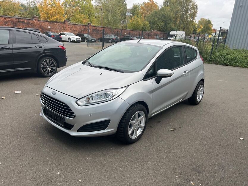 Ford Fiesta 146.000 km 5.900 € Hannover 30455
