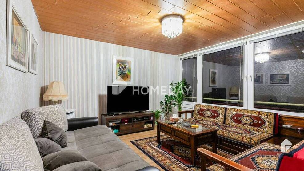 Geräumige 4-Zimmer-Wohnung mit Loggia in zentraler Lage von Sarstedt