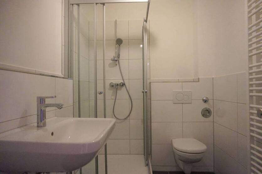 Sanierte schicke 2-Zimmer-Wohnung mit Balkon in Hannover-Vahrenwald!