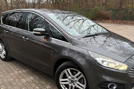 Ford S-Max 86.000 km 21.750 &euro; Hannover 30519