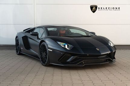 Lamborghini Aventador