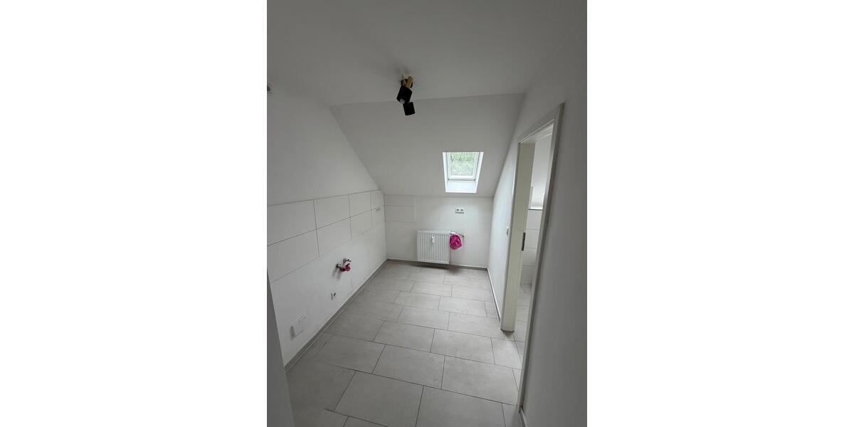 Dachgeschoßwohnung Burgdorf - 2 Zimmer, 50 m&sup2;, 550&euro; | Angebot:26610258