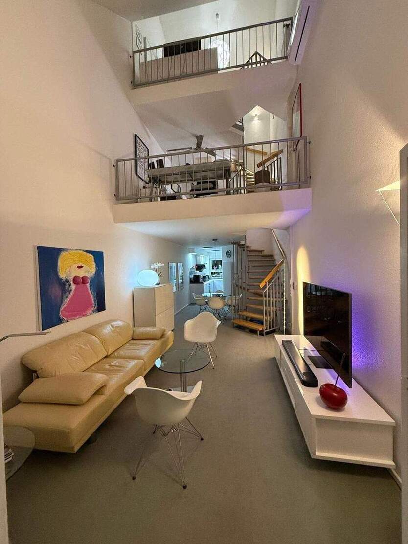 Attraktives und interessantes Reihenmittelhaus mit Vollkeller 4 zimmer