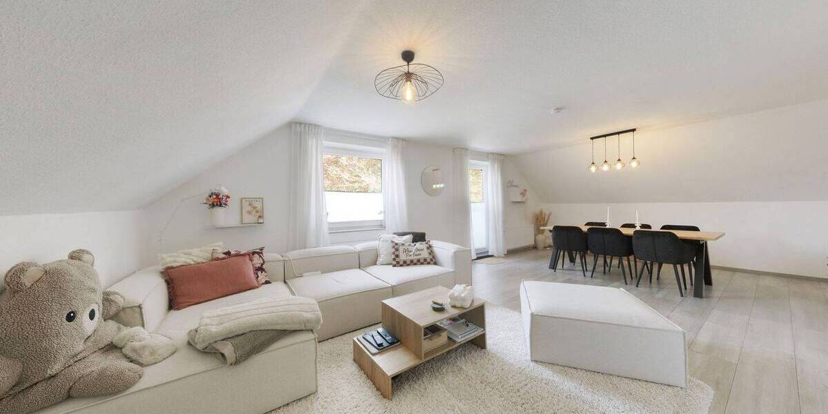 Mehrfamilienhaus, Wohnhaus Neustadt Poggenhagen - 9 Zimmer, 290 m&sup2;, 439.000&euro; | Angebot:26435877