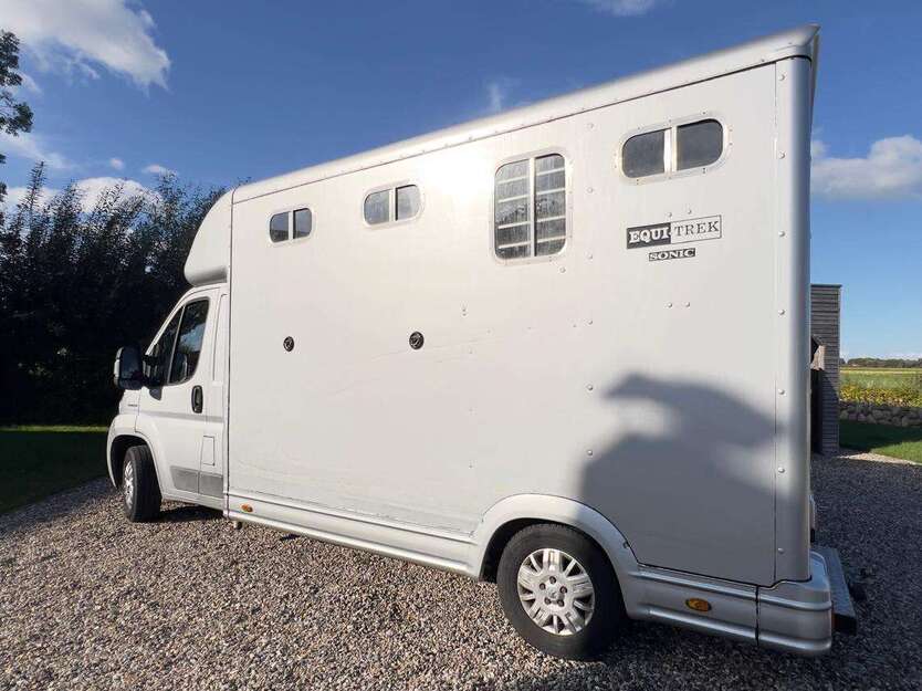 Peugeot Boxer 52.400 km 25.500 € Hannover 30659