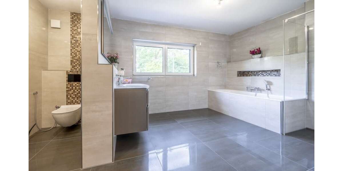 Einfamilienhaus Hannover / Isernhagen-Süd Süd - 6 Zimmer, 242 m&sup2;, 1.890.000&euro; | Angebot:26482373