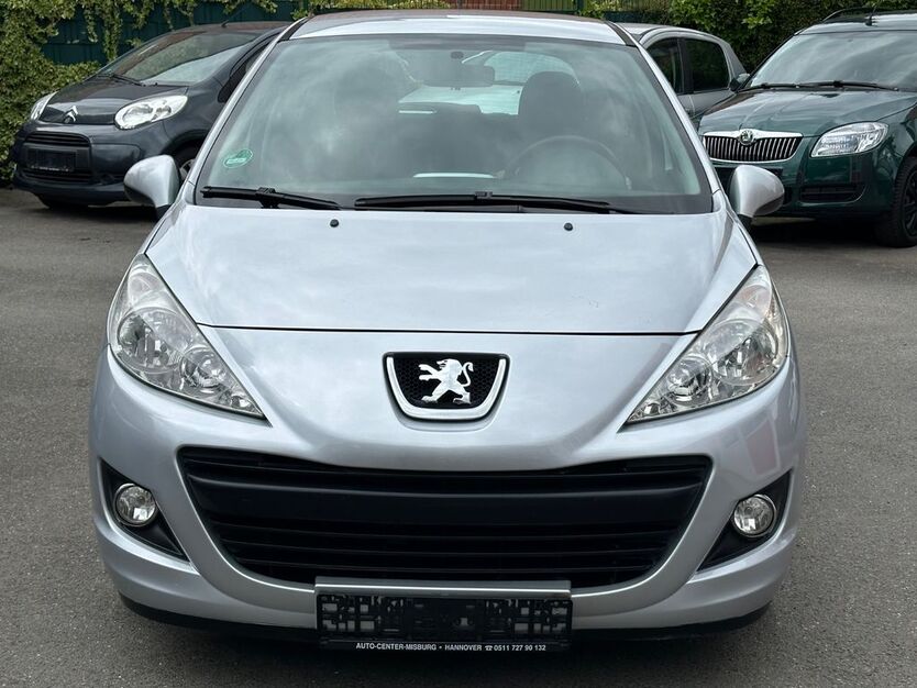 Peugeot 207 134.316 km 2.998 € Hannover 30629