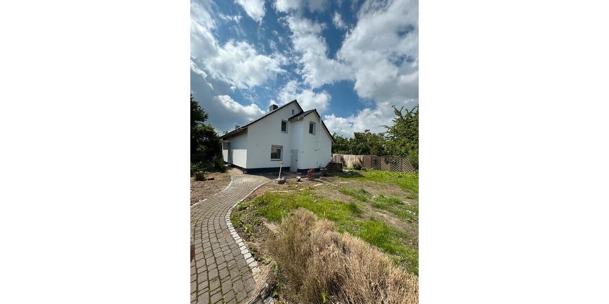 Erdgeschoßwohnung Garbsen Berenbostel - 3 Zimmer, 80 m&sup2;, 1.000&euro; | Angebot:26474573