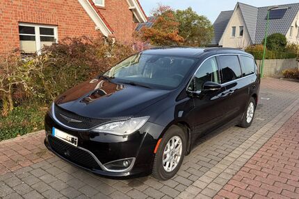 Chrysler Pacifica 99.500 km 23.900 &euro; Bad Nenndorf 31542