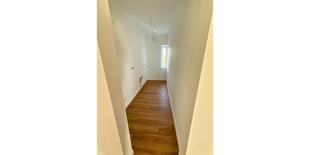 Mehrfamilienhaus, Wohnhaus Hannover Herrenhausen-Stöcken - 18 Zimmer, 350 m&sup2;, 5.500&euro; | Angebot:26454275