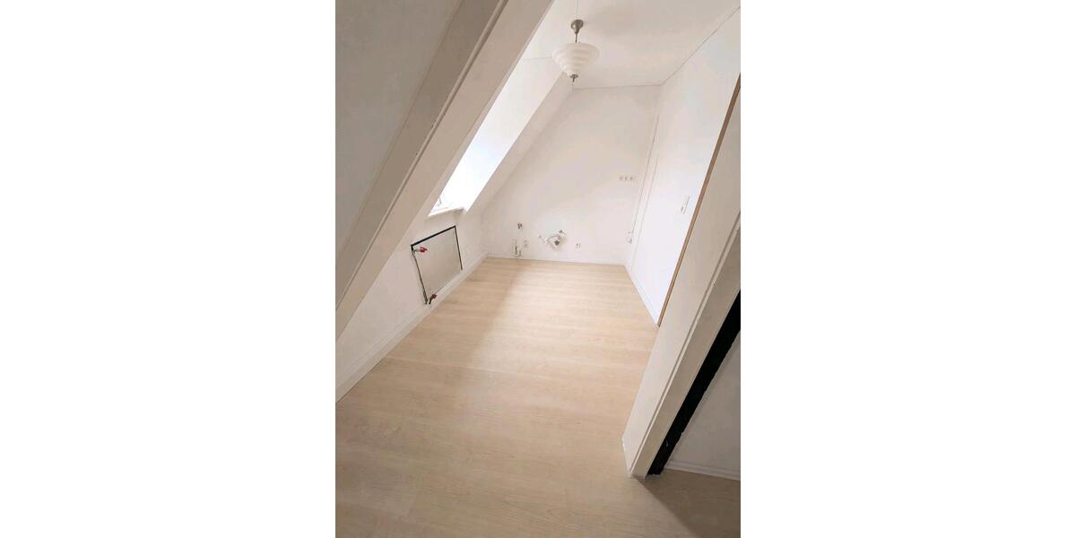 Maisonettenwohnung Seelze - 3.5 Zimmer, 94 m&sup2;, 275.000&euro; | Angebot:26884761