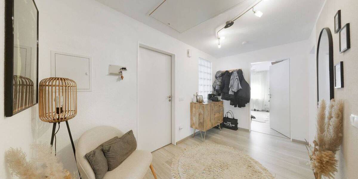 Mehrfamilienhaus, Wohnhaus Neustadt Poggenhagen - 9 Zimmer, 290 m&sup2;, 439.000&euro; | Angebot:26435877