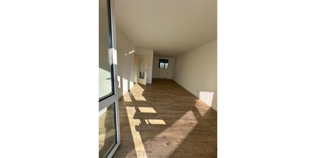 Etagenwohnung Hildesheim Bockfeld - 3 Zimmer, 76 m&sup2;, 900&euro; | Angebot:25588587