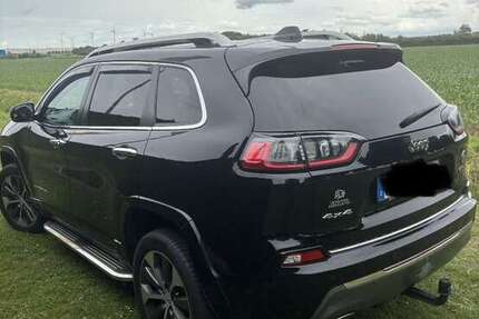 Jeep Cherokee 84.200 km 22.999 &euro; Hildesheim 31135