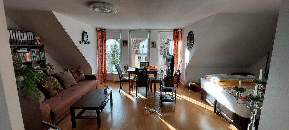 Dachgeschoßwohnung Hannover Döhren-Wülfel - 2 Zimmer, 44 m&sup2;, 145.000&euro; | Angebot:26635466