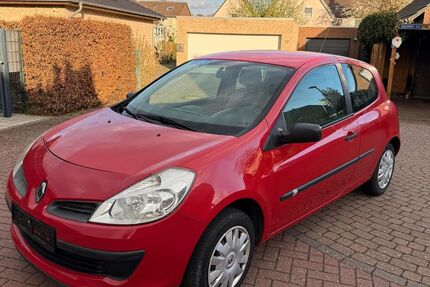 Renault Clio 130.140 km 2.500 &euro; Garbsen 30826