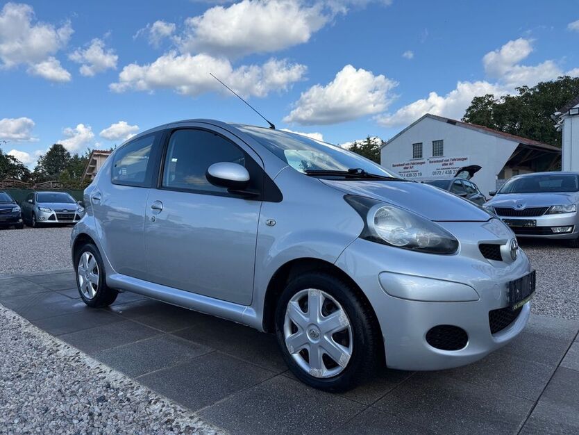 Toyota Aygo (X) 77.000 km 4.999 € Hannover 30163