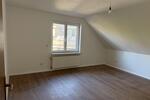 Dachgeschoßwohnung Garbsen - 3 Zimmer, 90 m&sup2;, 1.150&euro; | Angebot:26311002