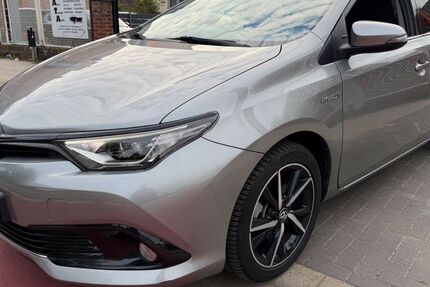 Toyota Auris 34.000 km 15.450 &euro; Hannover 30455