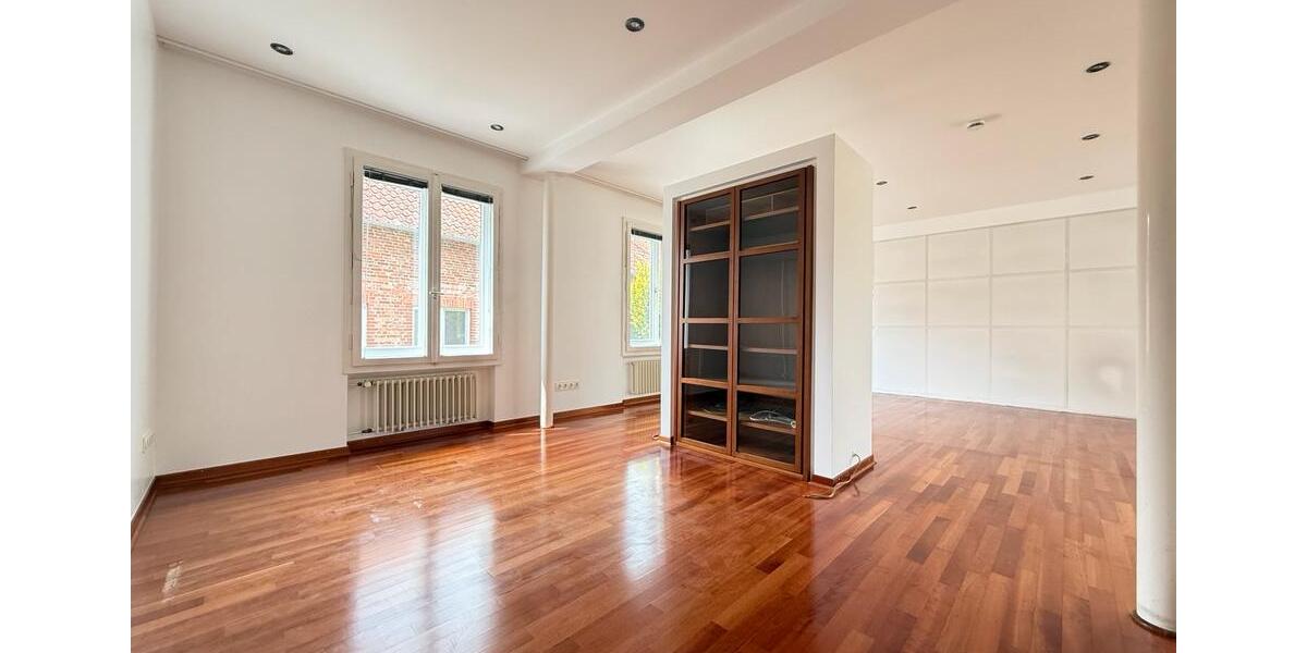 Doppelhaushälfte Wedemark - 8.5 Zimmer, 217 m&sup2;, 2.200&euro; | Angebot:27607795