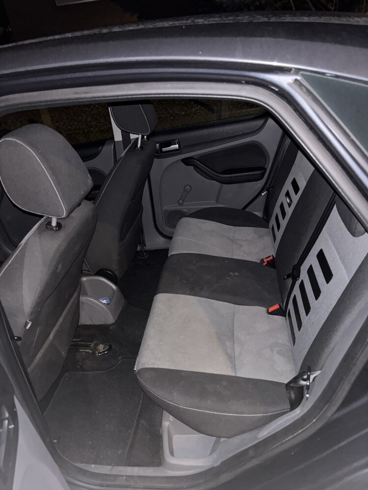 Ford Focus 180.000 km 2.000 € Peine 31224