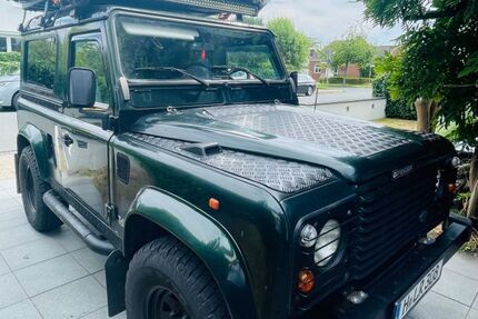 Land Rover Defender 272.000 km 25.500 &euro; Hannover 30173