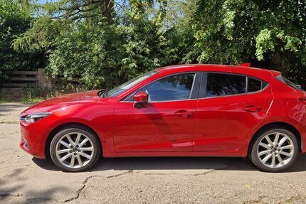 Mazda 3 94.000 km 13.900 &euro; Hannover 30657