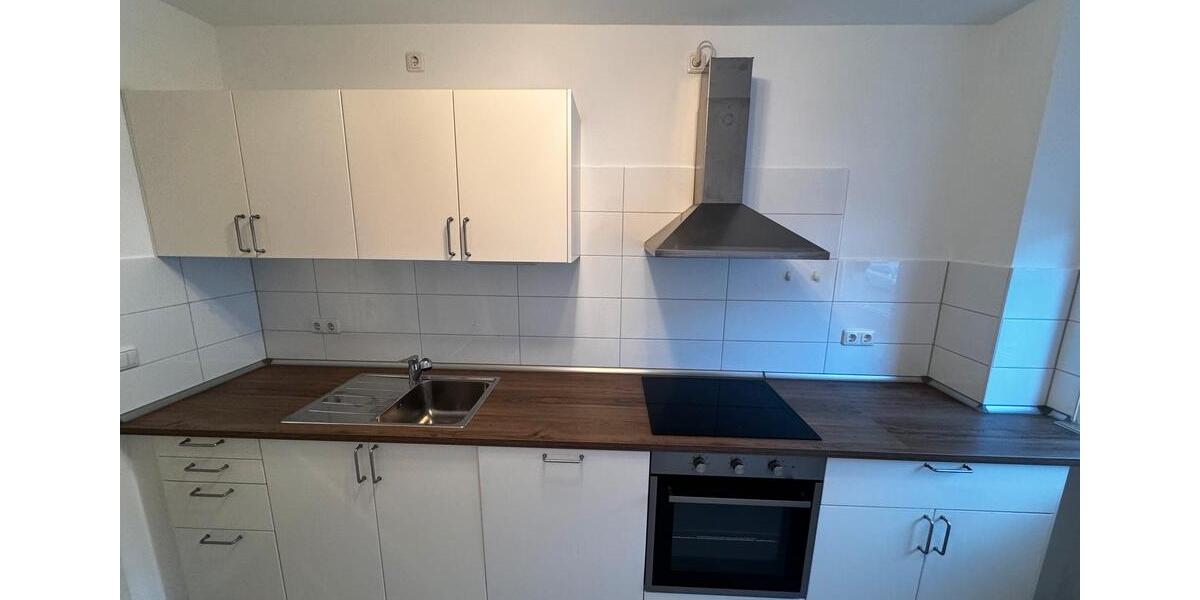 3 Zimmer Wohnung mit Balkon und Einbauküche in HerrenhausenBurg 3 zimmer