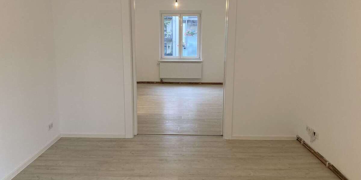 Wohnung zum Mieten in Hannover 1.001 € 91 m² 4 zimmer