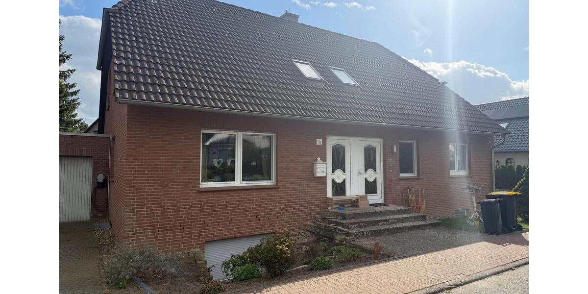 Dachgeschoßwohnung Garbsen - 3 Zimmer, 90 m&sup2;, 1.150&euro; | Angebot:26311002