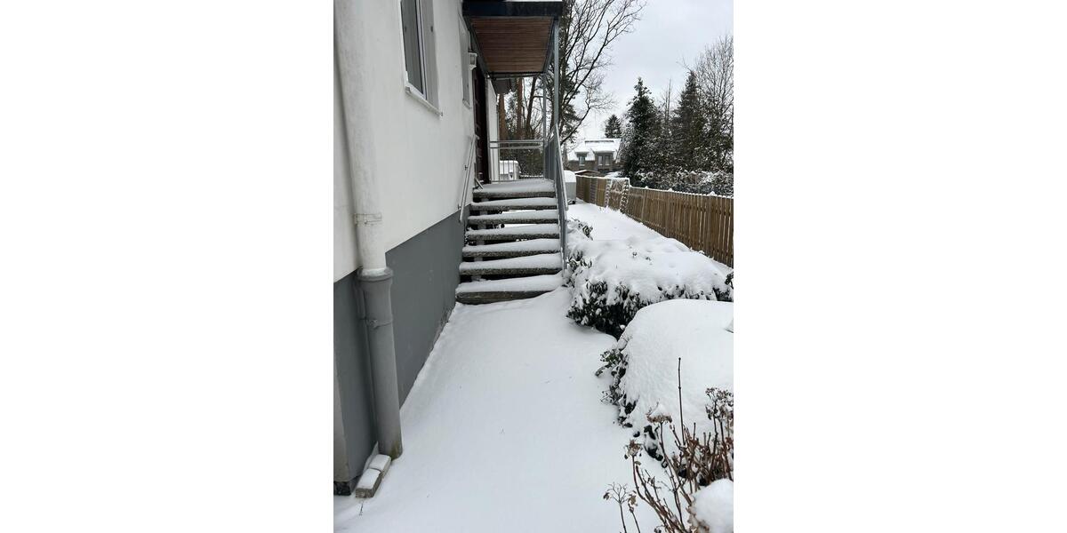 Zwei Generationen Haus komplett saniert, mit großen Garten 6 zimmer