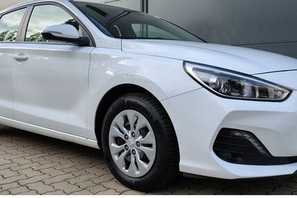 Hyundai i30 107.000 km 8.900 &euro; Hannover 30165