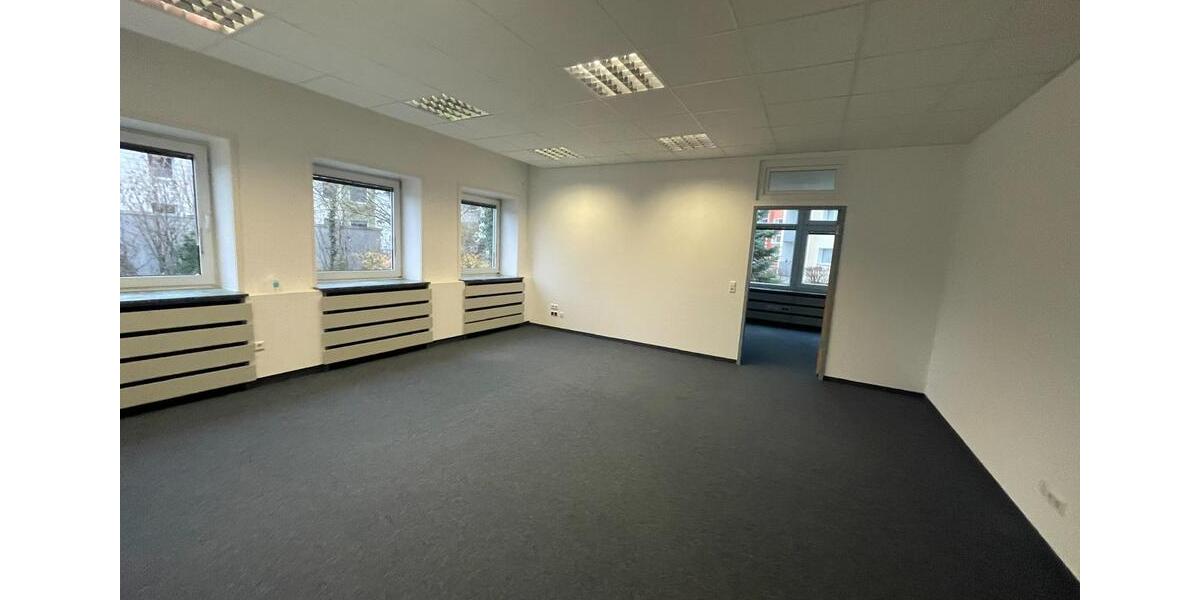 Premium-Bürofläche (614 m²) | Ehemalige Bank | Barrierefrei | zimmer