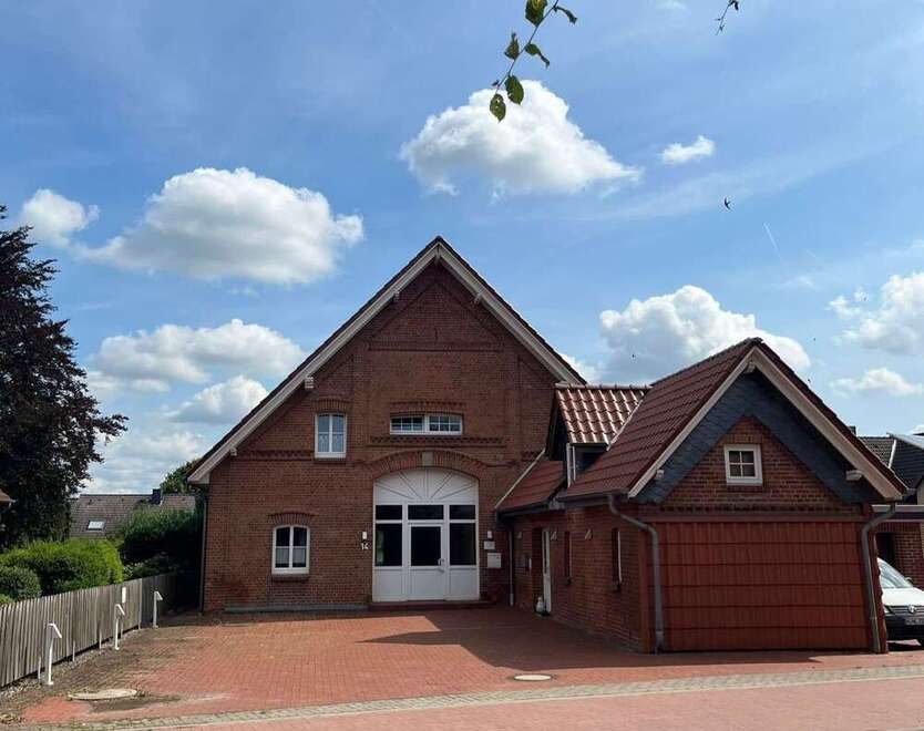 Haus zum Kaufen in Wunstorf 595.900 € 280 m²