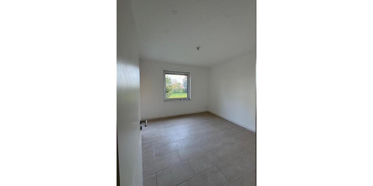 Erdgeschoßwohnung Garbsen Berenbostel - 3 Zimmer, 88 m&sup2;, 1.100&euro; | Angebot:26214810