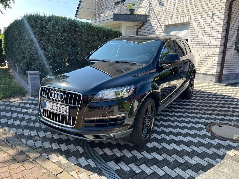 Q7