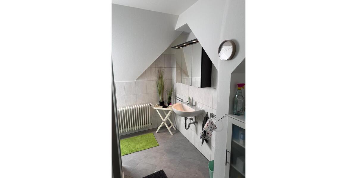Dachgeschoßwohnung Lehrte - 2 Zimmer, 67 m&sup2;, 650&euro; | Angebot:26495681