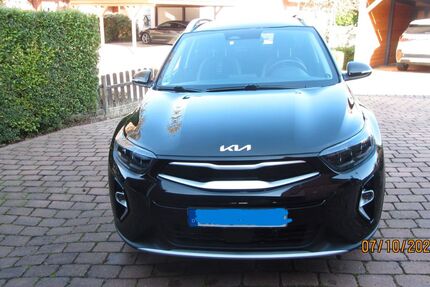Kia Stonic 26.690 km 18.300 &euro; Hagenburg 31558