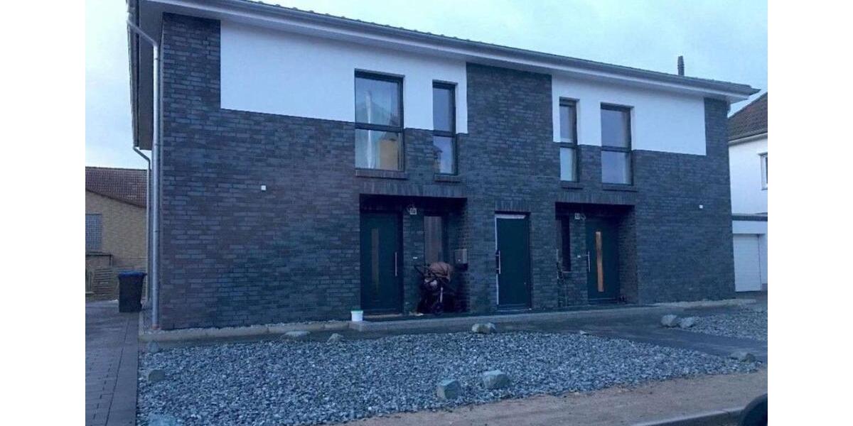 Doppelhaushälfte Lehrte - 4 Zimmer, 126 m&sup2;, 1.490&euro; | Angebot:26196070