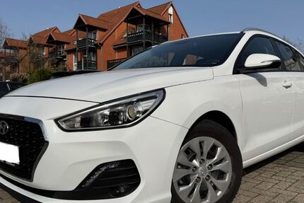 Hyundai i30 6.879 km 15.990 &euro; Harsum 31177