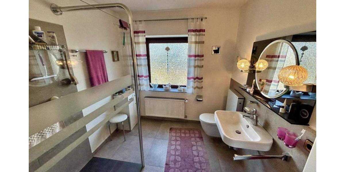 Einfamilienhaus Isernhagen Altwarmbüchen - 6 Zimmer, 193 m&sup2;, 548.000&euro; | Angebot:25644430