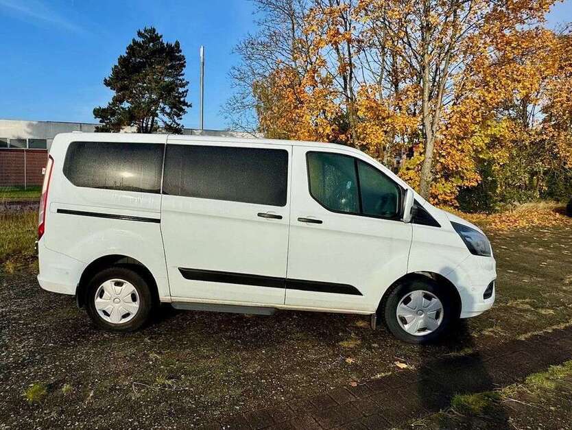 Ford Transit Custom 109.000 km 19.995 € Hannover 30179
