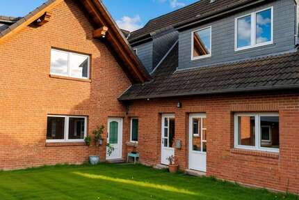 Haus zum Kaufen in Garbsen 569.000 € 323.32 m² 10 zimmer