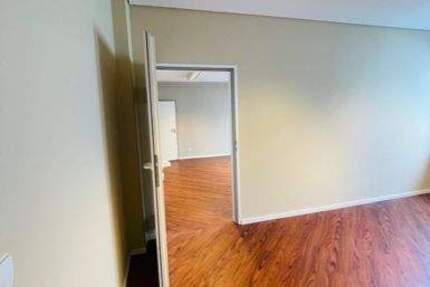 Büro mit zwei Räumen (Verbindungstür) | Gesamt 40qm - All-in-Miete zimmer