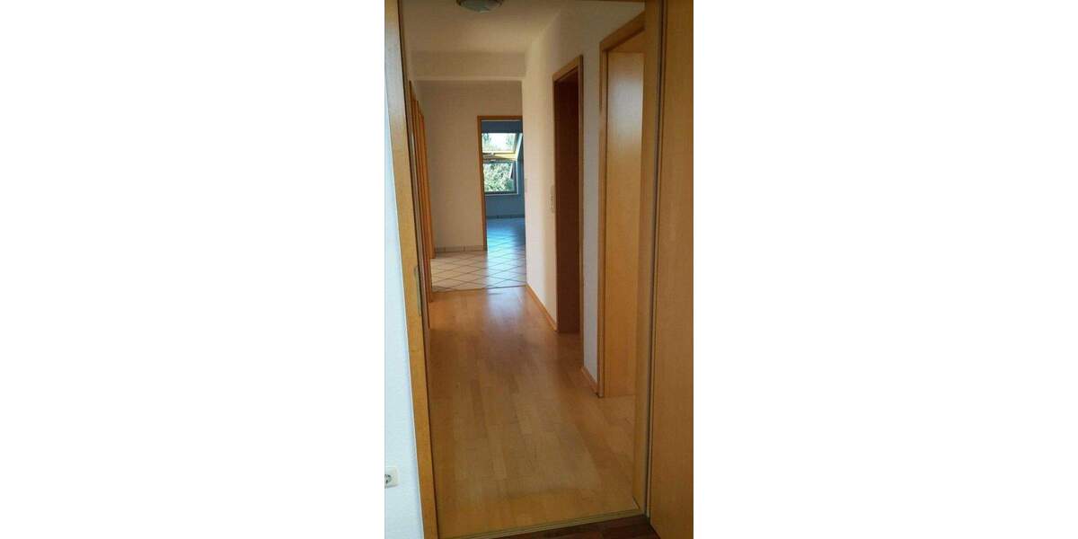 Etagenwohnung Neustadt am Rübenberge Neustadt - 4 Zimmer, 111 m&sup2;, 269.000&euro; | Angebot:23835710