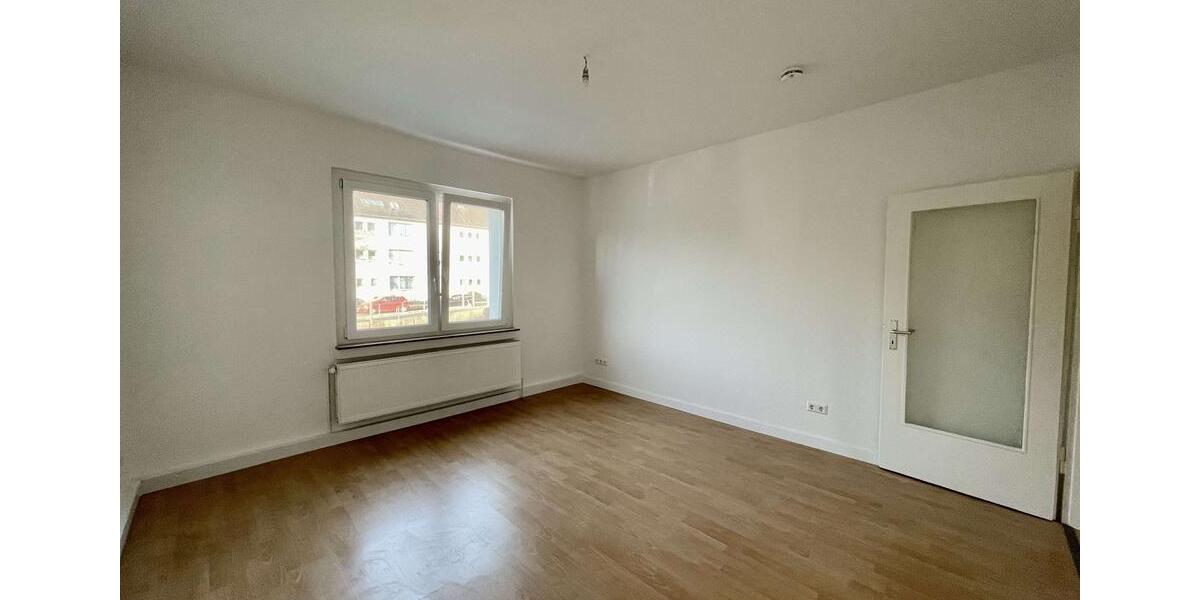 ***Anfragestopp*** Schöne, helle 3-Zimmer-Wohnung mit Balkon 3 zimmer