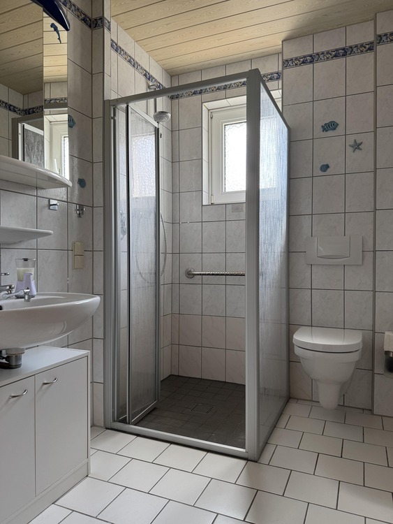 Großzügiges Wohnhaus in ruhiger Lage 8 zimmer