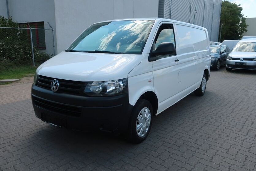 VW T5 Transporter 201.939 km 8.300 € Hannover 30179